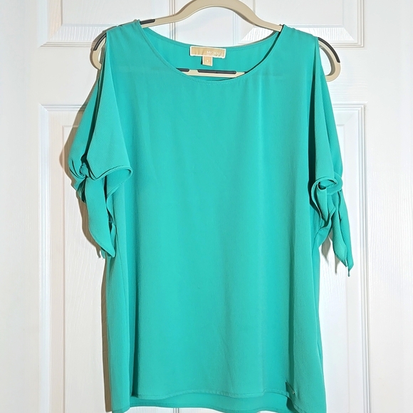 B34. Michael Kors Mint Green Cold Shoulder Blouse Size Small - Picture 1 of 5